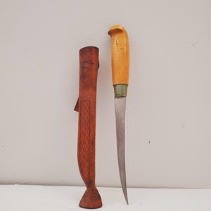 Faca de caça vintage Rapala para desossa de peixe e filé com bainha de couro trabalhado, lâmina de aço sueca antiga feita à mão na Finlândia por J.Marttini