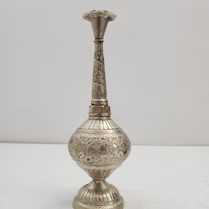 Irrigatore antico indiano per acqua di rose, regali religiosi, irrigatore per profumo, ottone, irrigatore Collins, decorazione indiana unica, regalo per Diwali