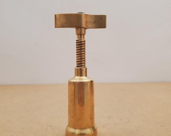 ヴィンテージの金メッキ真鍮製計量カップセット - 2個セット