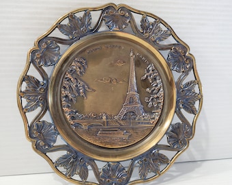 Antike Gussmetall Eiffelturm Aschenbecher Art Deco Made in Paris Frankreich Souvenir von Polyor