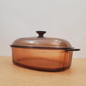 Vintage Corning Visions Visionware Amber Brown Glass 4 Litre Dutch Oven Stock Pot Made in the USA - Ovale Casserole Dish Roaster 4L With Lid