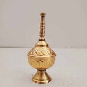 Irrigatore antico indiano per acqua di rose, regali religiosi, irrigatore per profumo, ottone, irrigatore Collins, decorazione indiana unica, regalo per Diwali