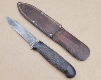 Vintage Hammer Brand Small Hunting Knife with Sheath - Vintage WW2 Hunting Knife w/ Sheath