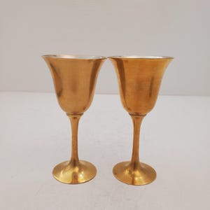 Vintage Brass Goblet Chalice Wine Cup Modern Mid Century Metal Glasses Stemware Hollywood Regency Barware Decor Boho Dinner Party set of tow