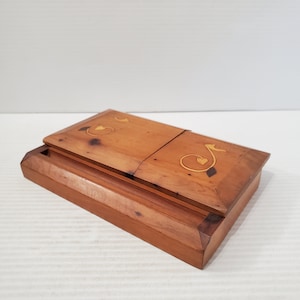 Porta-lápis de madeira Thuya feito à mão – Caixa de madeira com fechadura para canetas, lápis e carimbos, ideia de presente gravada – Estojo decorativo de madeira para canetas