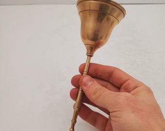 ヴィンテージ真鍮ハンドベル - 魅力的な音色の手持ち式ソリッド真鍮