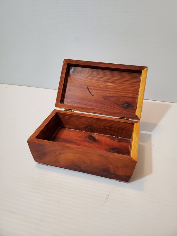 Vintage Cedar Wood Box Dresser Box Cedar Storage Box Cougar Etsy