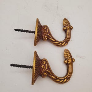 Pair of 2 Vintage Gold solid brass Hook Or Curtain Tie Back Wall Mounted Hook Home Decor Gift Tieback Coat Hanger Holder Golden Luxury