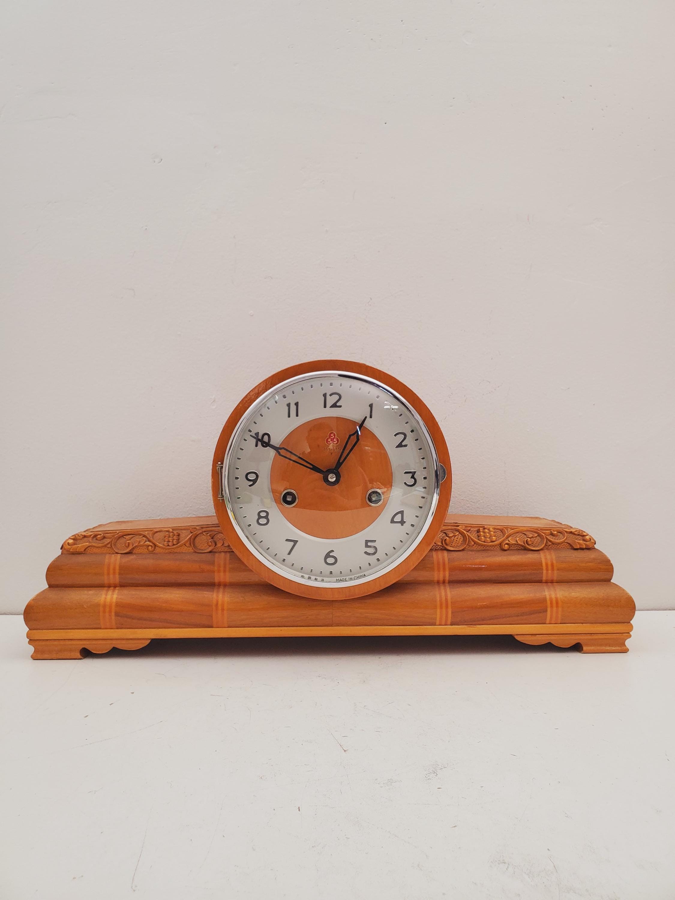 Vintage Style Large Wood Mantle Clock, 555 , 15 Day - 1940s - 19