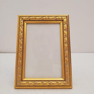 Vintage Wood Frame/ Frame photo / Frame  / Wood Inlay Frame /Frame /gold Frame /wooden Frame Frame wall decor 4  x 6 inches