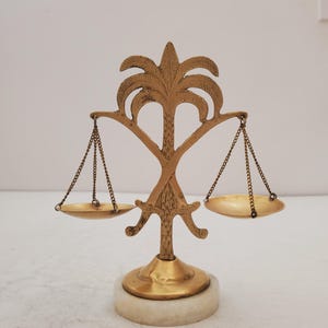 Balance scale, Antique balance scale, Brass mid 19th century, antique scale of brass, Vintage balance scale, Farmhouse kitchen decor