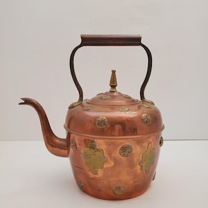 Vintage Copper Teapot with Handle, Antique Copper Kettle/Teapot -Rustic Décor-Farmhouse Décor