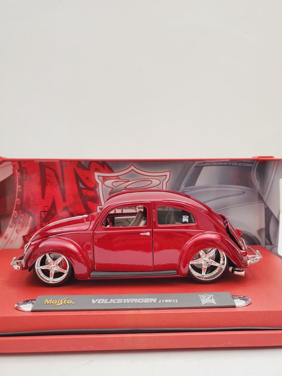 Maisto G-rides Red Chopped VW Bug 1:18 Scale Volkswagen