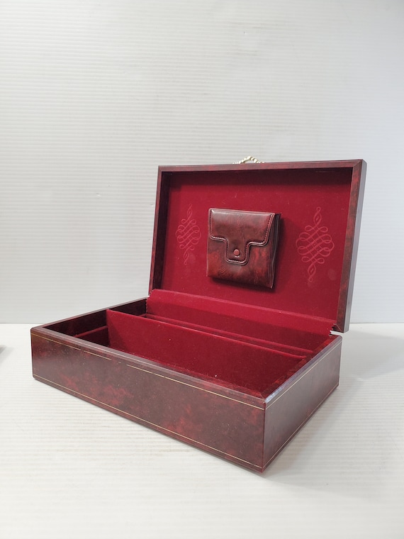Vintage Gunther Mele 1970's  jewelry box. Jeweller