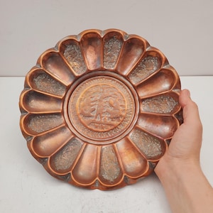 Vintage handmade copper tray - Copper Display Plate, 28.8cm Diameter, Brass handmade tray , tray Bohemian copper tray 1960s Brass Etched,
