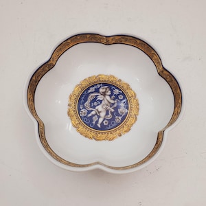 vintage Porcellane Artistiche T.Limoges bowl Angel Motif Gold Trim Platter Dish 13.5 cm diameter  ,very rare