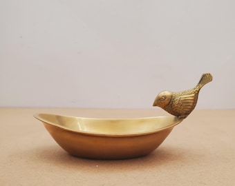 Vintage 1950s / BRASS SOAP DISH / Solid Brass Soap Holder Soap Dispenser Vintage Bathroom Decor Vintage Housewarming Gifts Vintage Brass