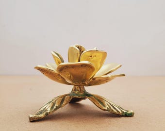 Vintage koperen lotuskandelaar, circa jaren 1960 - gemaakt in India - woondecoratie -decoration.luxe kandelaars van massief messing.