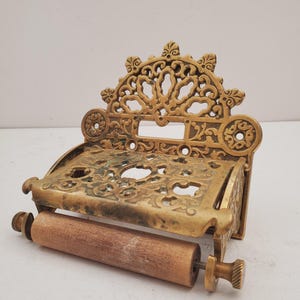 Toilet roll holder. Solid brass bathroom decor Bathroom decor, toilet roll, bathroom towels , wall hook , Retro vintage brass.