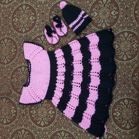 Plain Unisex Hand Crochet Baby Clothing
