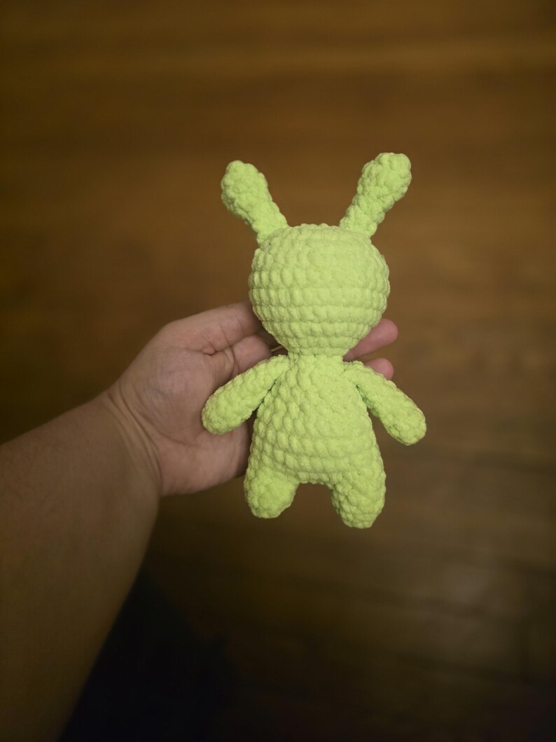 Small Plushy Alien Amigurumi - Etsy