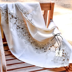 White Linen Cutwork Tablecloth 2