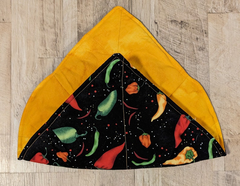 Pie Plate Cozy/Holder Chili Peppers