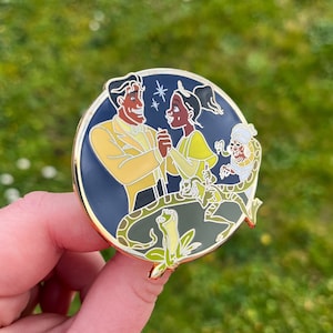 Bayou Lovers pin