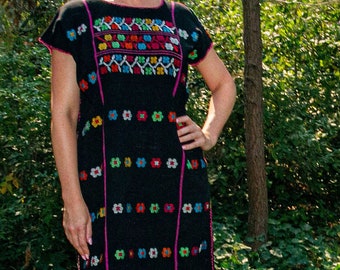 Black Floral Boho, Black Boho Shift Dress, Embroidered dress, Artisanal Dress