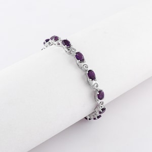 Handcrafted Amethyst Bracelet in Sterling Silver – February Birthstone Jewelry, Elegant Purple Gemstone Tennis Bracelet for Women.