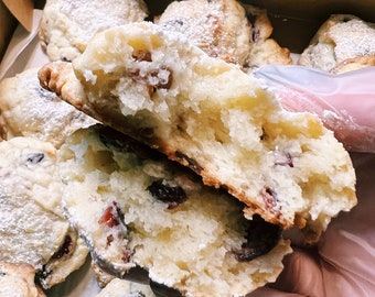 Cranberry Cream Cheese Walnut Cookie (24 & 36) Valentines Cookies, Baby Cookies, Valentines Day, Cookies Box, Baby Shower, Easter Cookies