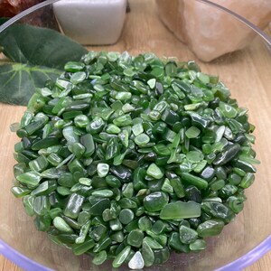 One kilogram (2.2 pounds) Wholesale Jade Nephrite Tumbled Chips from China