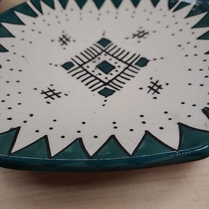 Set of 4: Handmade Hand-Painted Pottery Bread/Salad/Dessert/Display 6.75&quot; Plates&gt; SAFI MOROCCO&gt;Green Black 70s