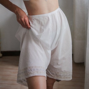 Antique 1910s Net Lace and Blue Flower Embroidery Bloomers, Early 20th Century Cotton Muslin Bloomers, Antique Edwardian Fashion