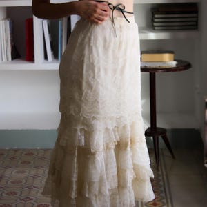 Antique Early 20th Century Ivory Silk and Lace Skirt – Vintage 1920s Petticoat