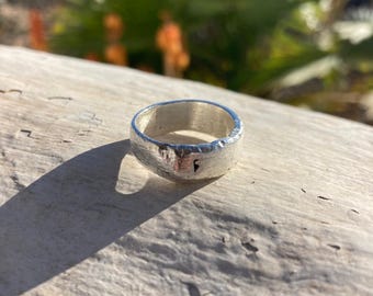 Skulpturell silverring för kvinnor – Handgjord 999 fint silver – Unik ekologisk bohemisk ring handgjord i Tyskland