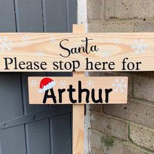 Santa stop here sign, personalised Christmas sign, Signpost, wooden sign, Christmas, Santa stop here,