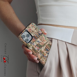 Grillige geborduurde boekenplank en bloemen Telefoonhoesje, Cottagecore, boekenliefhebber, lente, cadeau voor haar, MagSafe Iphone, Google Pixel, Samsung