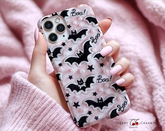 Funda para móvil con diseño de murciélago, estética de Halloween, aspecto de bordado falso, espeluznante, regalo para ella, MagSafe, iPhone, Pixel, Samsung