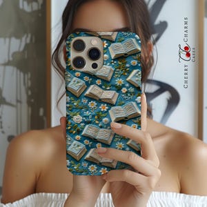 Blauwe open boek bloem telefoonhoesje, Cottagecore Cover, Book Lover, Floral esthetiek, 3D-look, cadeau voor haar, MagSafe, iPhone 16,pixel