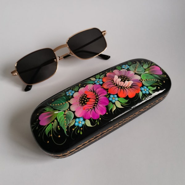 Sunglasses Case Hard Reading Glasses Hand painted Holder Case Protective Glasses Case Holder Eyeglass Ukraine Birthday present Mother's Day