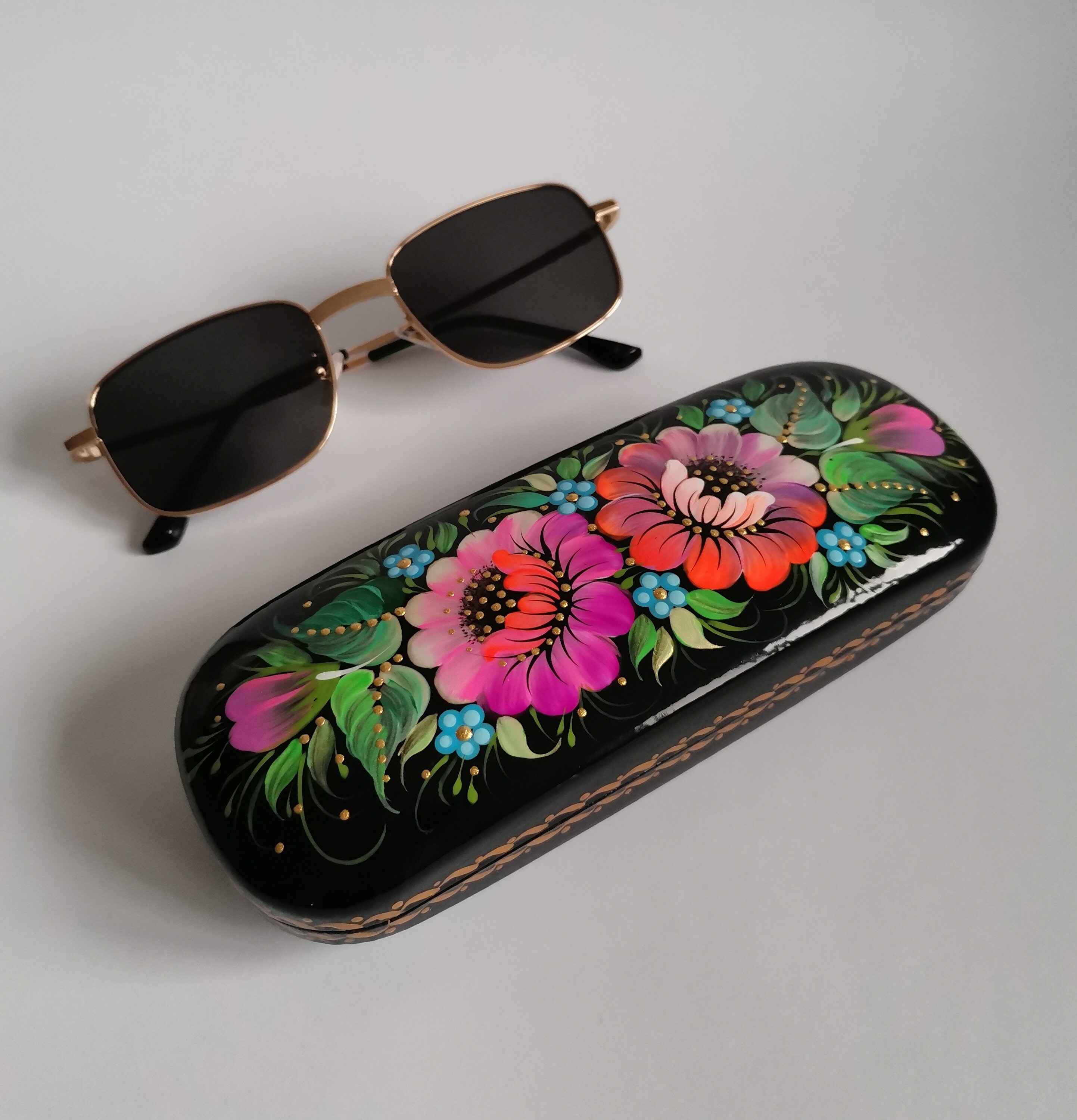 Hand-painted Floral Eyeglass Case, Protective Sunglasses 
