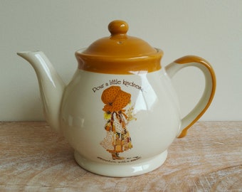 Gorgeous Vintage Holly Hobbie Teapot. Country Living Stoneware