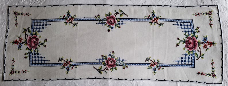 Vintage Handmade Cross Stitch Table Runner, Pink Roses & Cottage ...