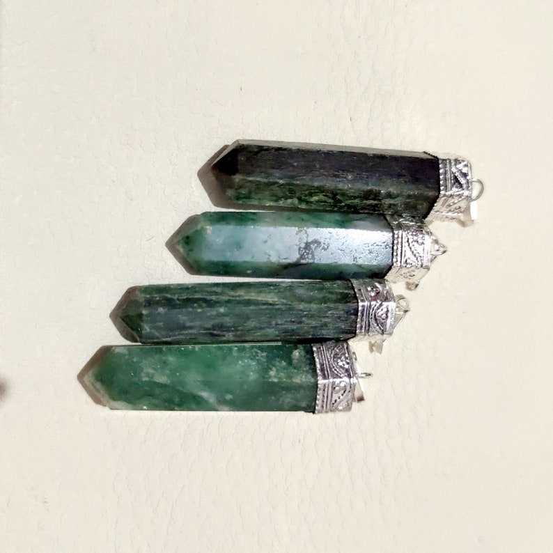 Healing Chakra Crystal Size 1 to 1.50 inch Set of 4  Pcs of Green Aventurine Points Towers Lot Natural Green Aventurine Gems Pencil Shape