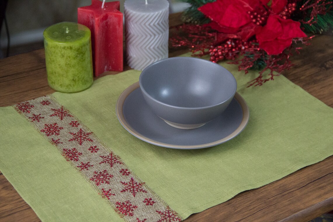 Christmas linen placemat Green linen placemats sets Rustic Etsy