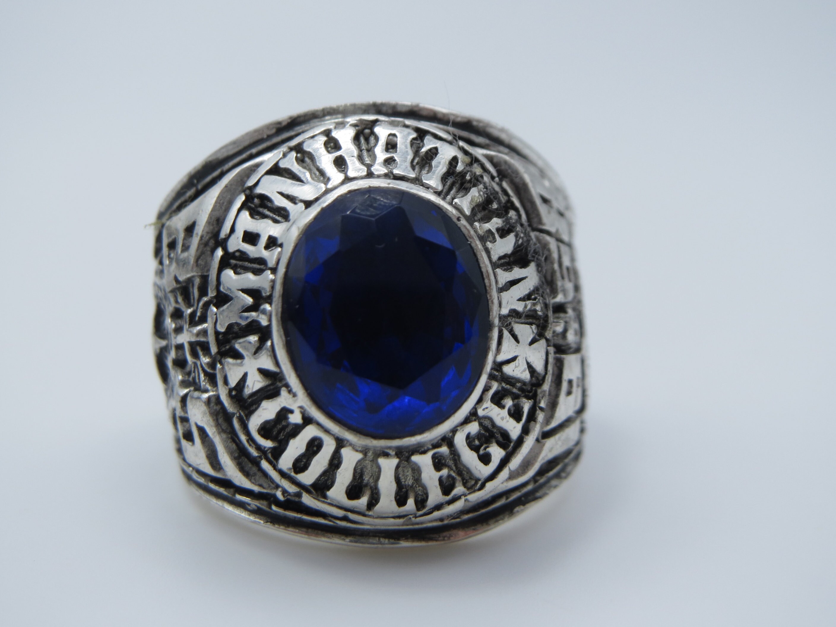 New York Class Ring - Etsy