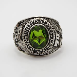 L212  , solid silver 925 ring , ring , usna 1970  , US SIZE 13.5  . great ring , Graduation , Retirement , class ring