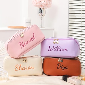Personalisierte Leder Make-up Tasche, gestickte Make-up Tasche, Kosmetiktasche mit großer Kapazität, Geschenke für Frauen, Brautjungfer Geschenke, Geschenk für sie, Make-up Tasche