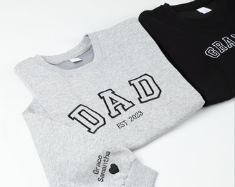 Sudadera bordada personalizada, nombre en la manga con corazón, camisa de abuelo con fecha, camisa de papá est año, regalo para nuevo papá, regalo del día del padre